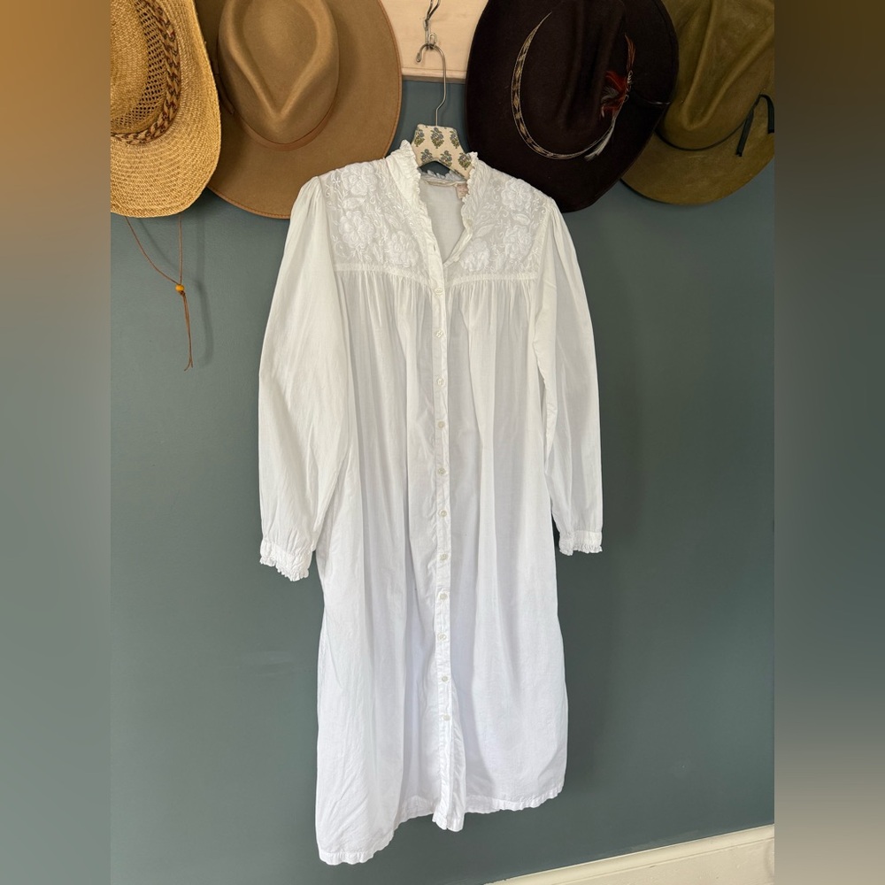 Vintage Prarie Cotton Cottagecore Country Nightgown long sleeve embroidered M